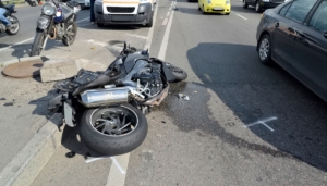 Tragic Motorcycle Crash on NW Interurban Road near NW 128th Street Kills 1 [Kansas City, MO]