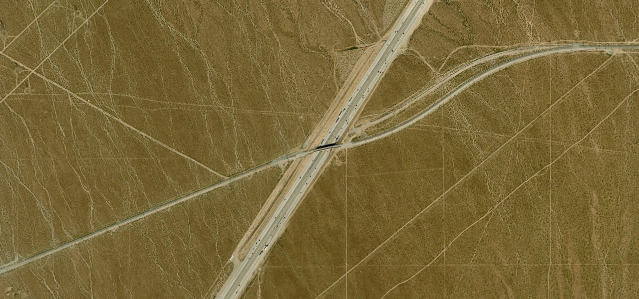 Closer satellite view of southbound I-15 near Exit 157, Stoddard Wells / Bell Mountain